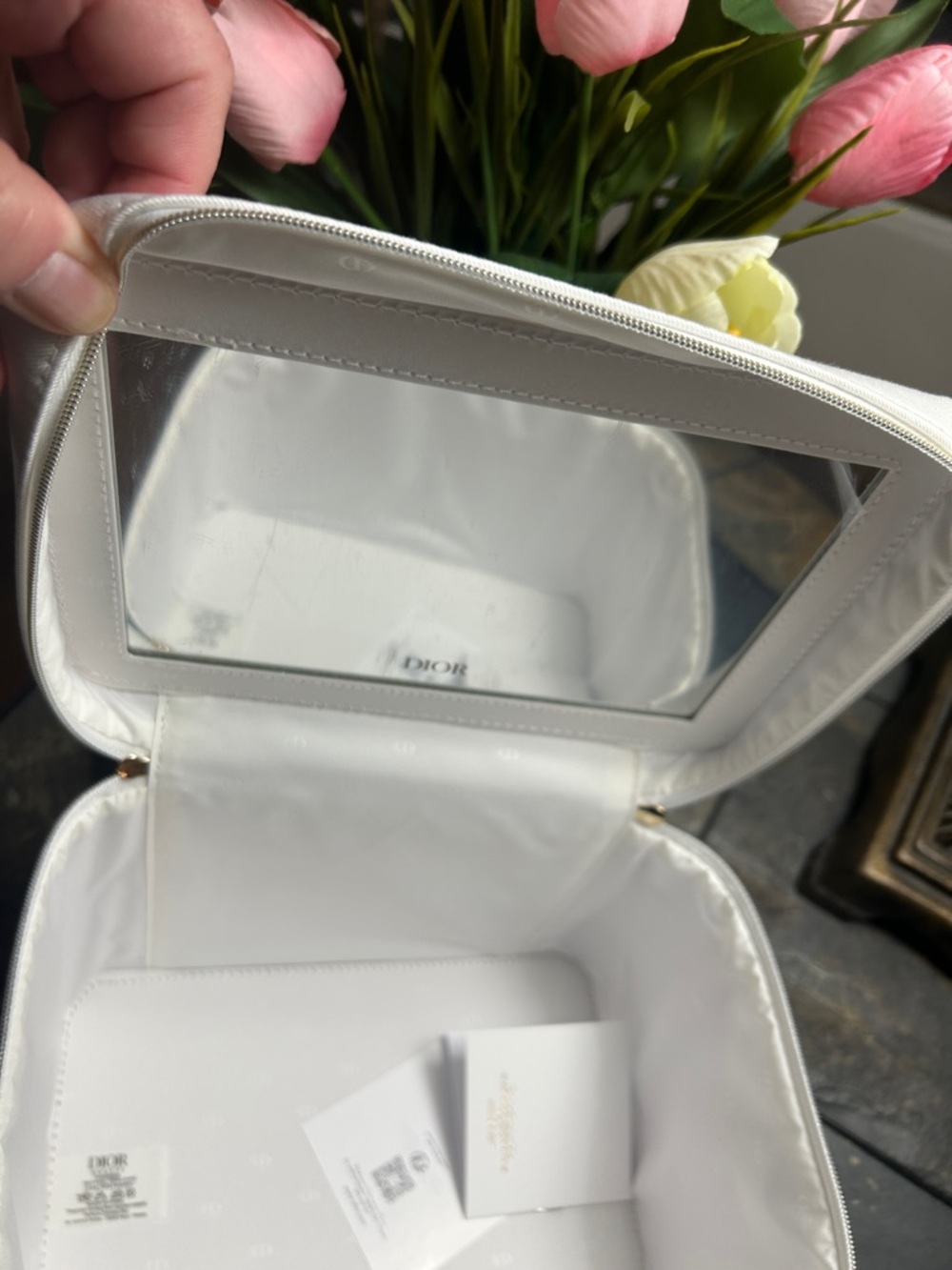 DIOR Cream Vanity Case with Gold Emblem - NEW - Picture 9 of 9